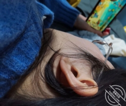 出租房里的姐姐