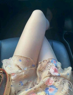 醉奸长腿黑丝巨乳表妹
