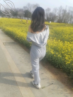 叔叔与侄女的性福生活【钻石视频合集】